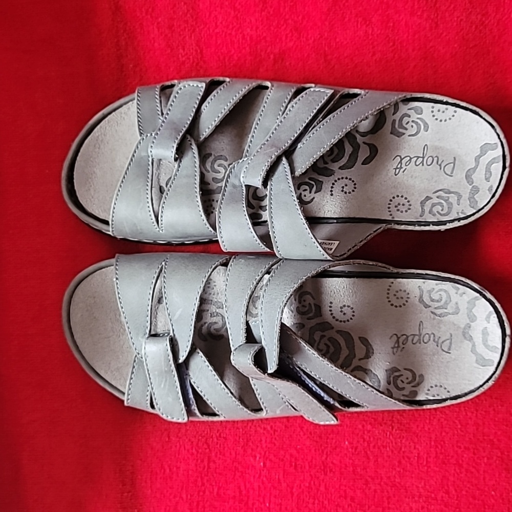 Propet Women's Sandals           NWOT